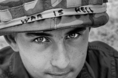 3.-War-is-Hell-Horst-Fass-Christophe