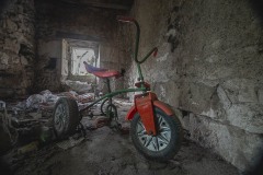 3.-trycicle-abandonne-_-Jean-Marc
